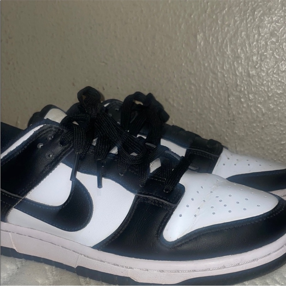 Nike Black and White Women's Sneakers